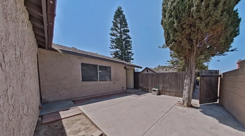 3216 Locust Ave, Long Beach, CA 90807